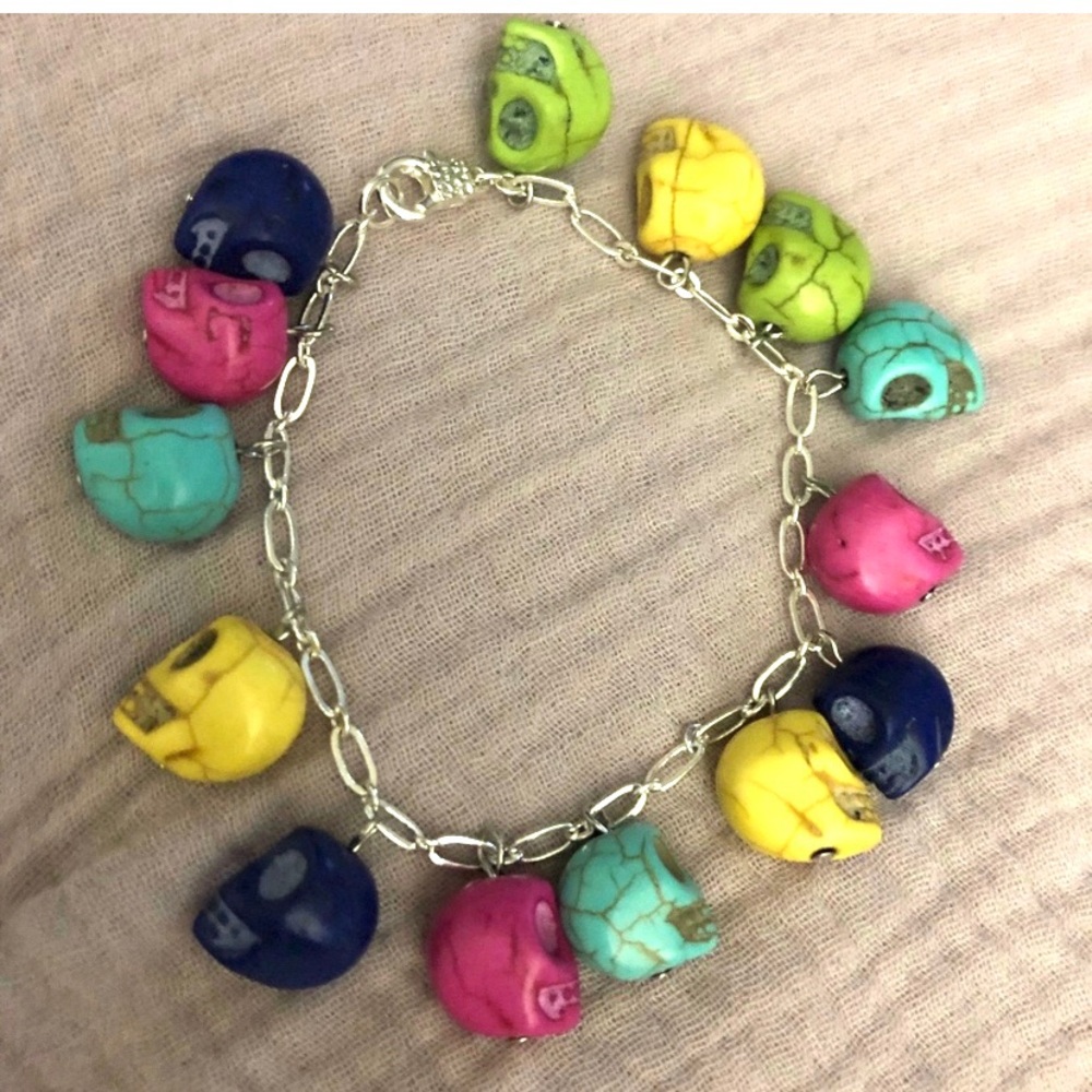 Sugar skulls charm howlite stone bracelet candy Halloween pink bright marble